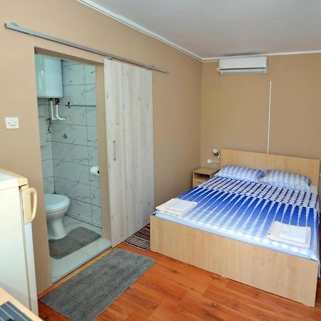 Rooms Petrovic Kladovo Exterior foto
